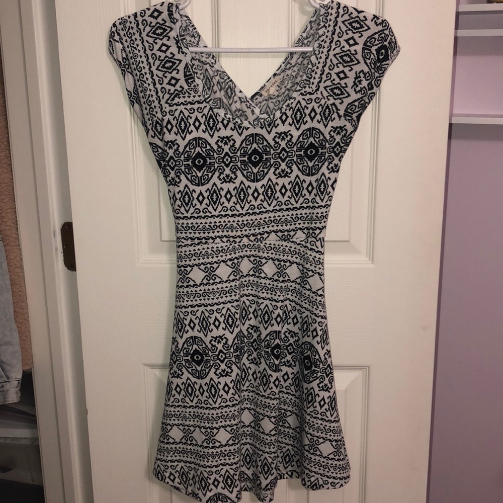 Women’s dress